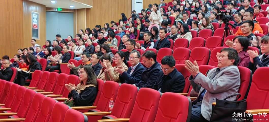 2 参加开幕式领导.jpg 2 参加开幕式领导.jpg